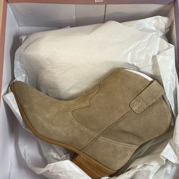 NIB Lisa Vicky Women’s Sway V Taupe Split Suede Short Pull On Boots - Size 7 - Picture 3 of 13